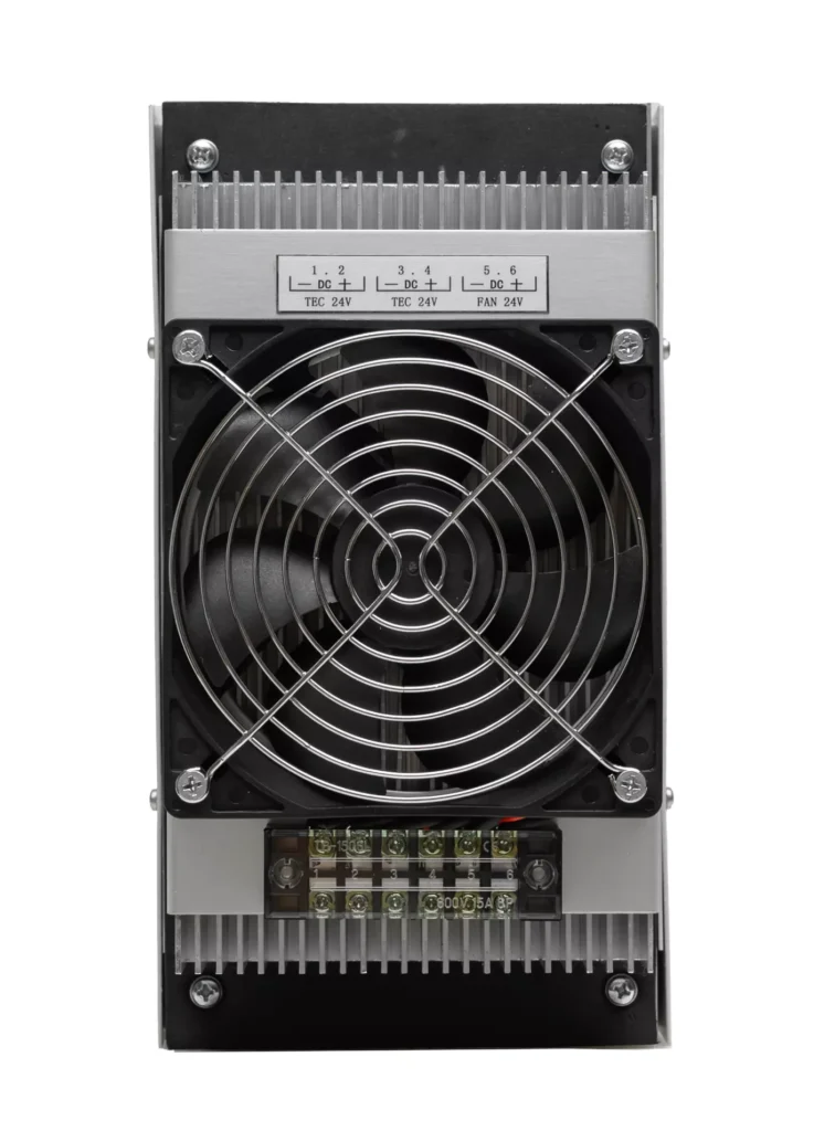 KLIMATYZATOR TERMOELEKTRYCZNY NA BAZIE OGNIW PELTIERA DO SZAF RACK I STEROWNICZYCH 100W FUNKCJA GRZANIA IP55 RS KLM 100 PLT 1