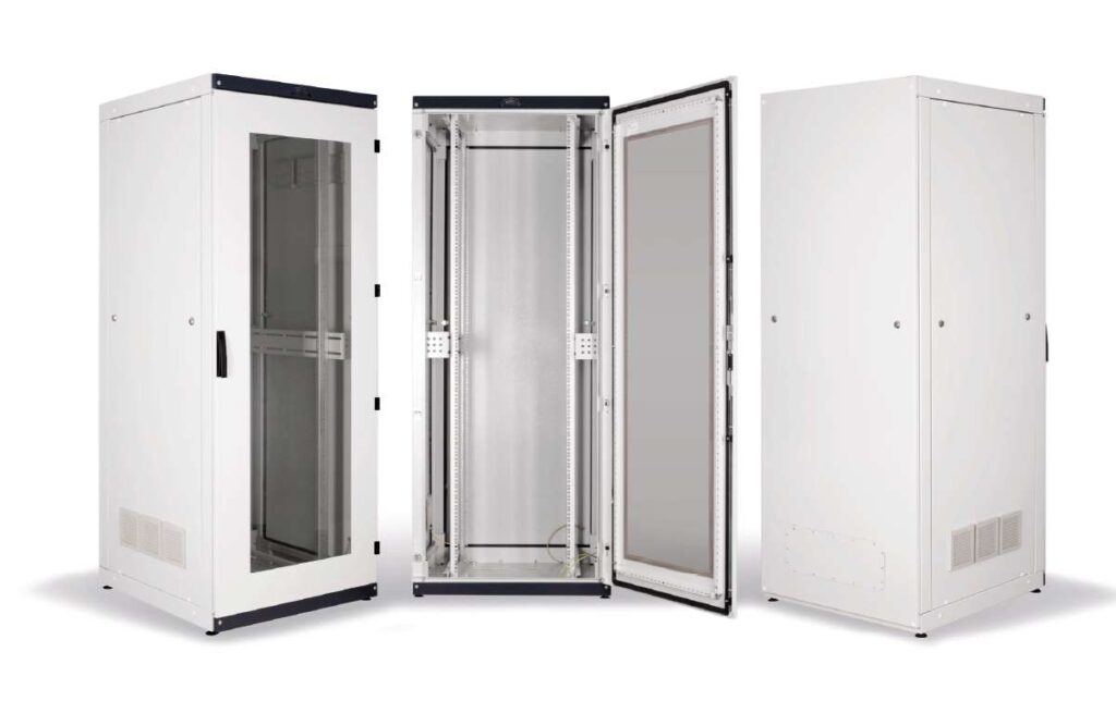 wr szafy rack 19 cali o podwyzszonej szczelnosci ip54 tn